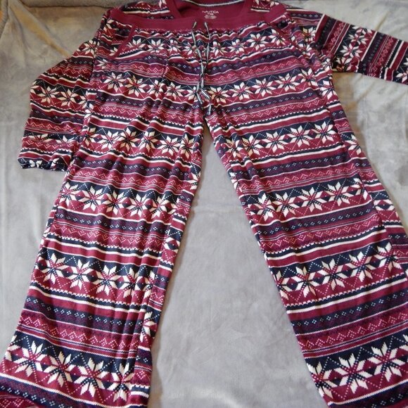 NWOT Nautica (2) Piece Pajamas - Picture 8 of 8